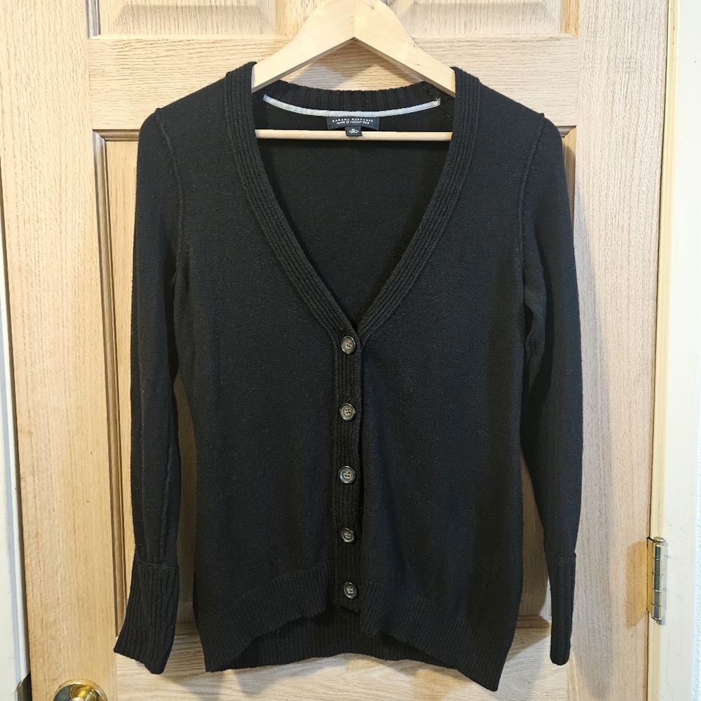 Medium Banana Republic Black Cardigan Sweater